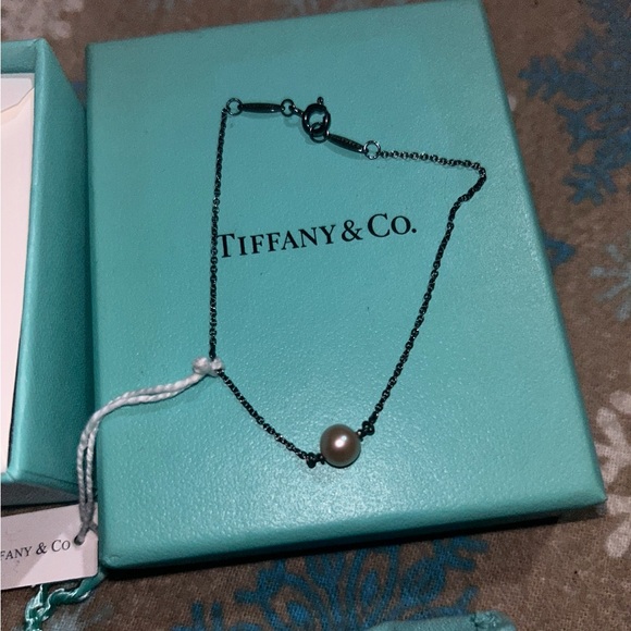 Tiffany & Co. Jewelry - Tiffany & Co. One Pearl Bracelet